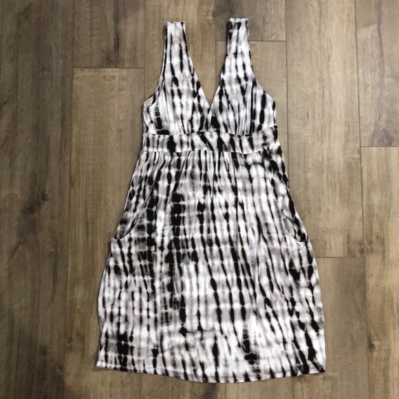 NWOT! - KENNETH COLE REACTION Tie Dye Pocketed Mini Dress - Picture 1 of 5